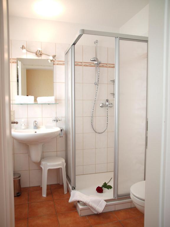Altes Doktorhaus - Hotel Garni Willingen  Δωμάτιο φωτογραφία